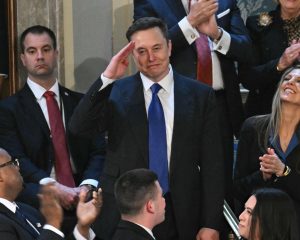 Elon Musk Tantang Trump, Bentuk Partai Politik Baru