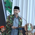 Ketua Umum PP Muhammadiyah, Haedar Nashir, menyampaikan pesan penting dalam Apel Akbar KOKAM di Stadion Tridadi Sleman, Yogyakarta, Ahad (20/7/2025). (Foto: Ubay NA/ IST)