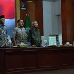 Dari kiri: Hudi Nurwulan, Muhammad Khoirul, dan Sofyan Anif, saat pembukaan Rakor MPKS, MKS, LKS Muhammadiyah-Aisyiyah se-Jatim, Sabtu (26/7/2025). (Foto: Ubay NA/ IST)