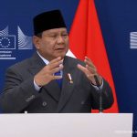 Presiden RI Prabowo Subianto, memberikan pernyataan pers kepada awak media, usai pertemuan dengan Presiden Komisi Eropa Ursula von der Leyen, di Kantor Pusat Uni Eropa, Gedung Berlaymont, Brussel, Belgia, Ahad (13/7/2025) waktu setempat. (Foto: Tangkapan layar setpres)
