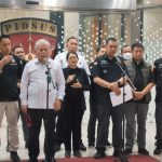 Konferensi pers Kejagung RI, menetapkan empat orang sebagai tersangka dalam kasus dugaan korupsi pengadaan Chromebook. (Foto: Tangkapan layar Kejagung RI)