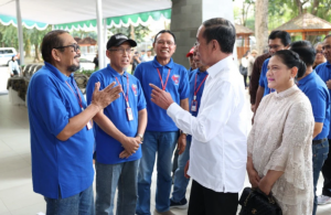 Foto-foto Keakraban Jokowi Reuni dengan Alumni Fakultas Kehutanan UGM
