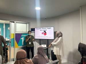 Sambil Menunggu Antrean Periksa, RSMAD Sosialisasikan TentangHepatitis