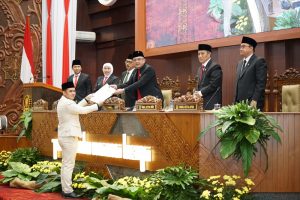 Seluruh Fraksi DPRD Jatim Terima Raperda RPJMD, Ini Catatan Gerindra