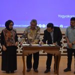Penandatanganan kerja sama dan MoU antara UAD dan LabMU. (Foto: Dok. Panitia)
