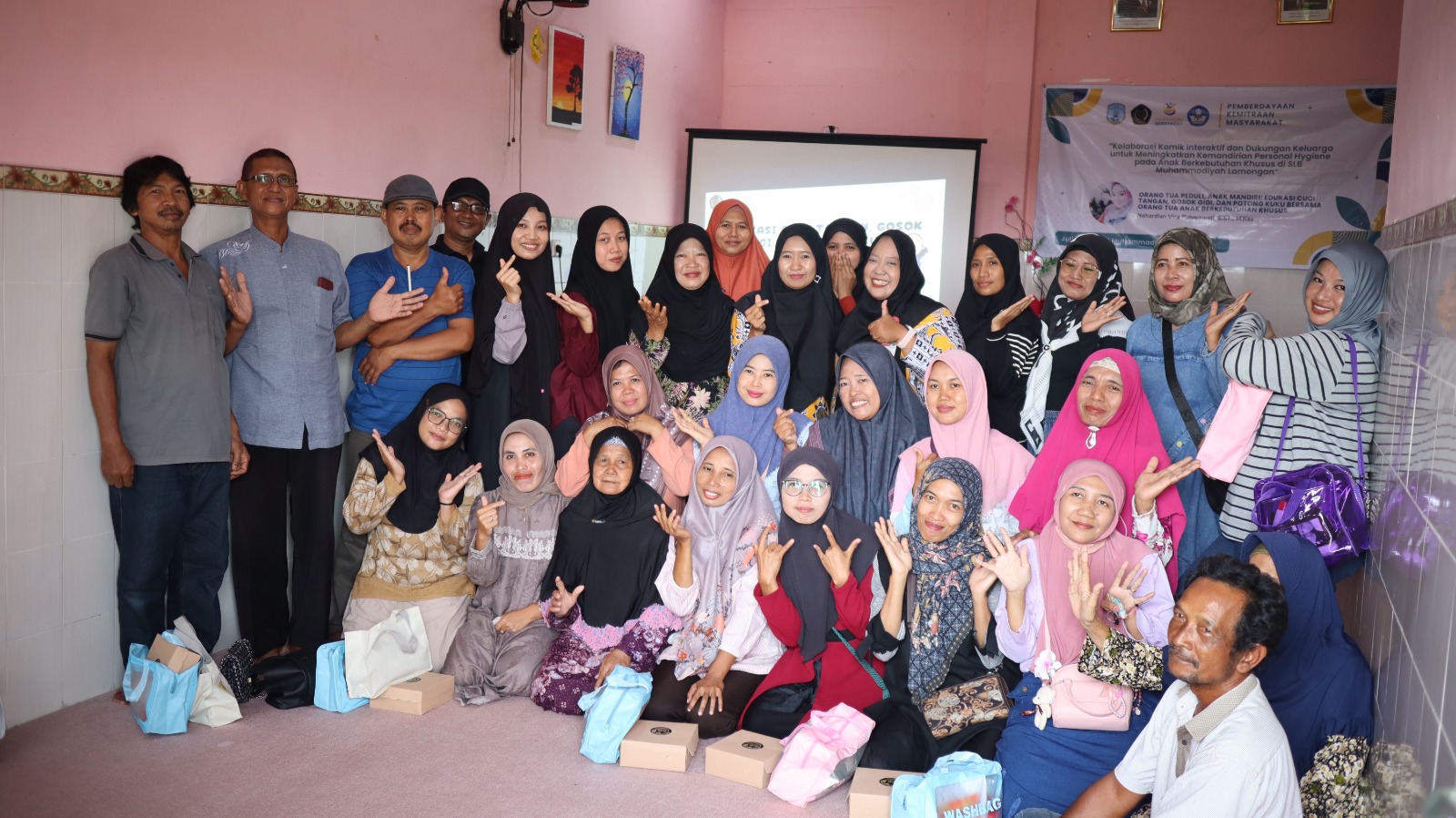 UMLA Gagas Personal Hygiene untuk Anak Berkebutuhan Khusus dengan Sentuhan Komik Interaktif