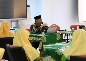 Insan Kamil Selalu Hadir di Tengah Masyarakat Memberikan Kebaikan