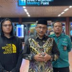 Wibi Rezki Walat (kiri) dan Haji Uma (tengah). (Foto: IST)