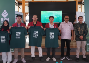 Keren, Mahasiswa UM Surabaya KKN di Negeri Ginseng