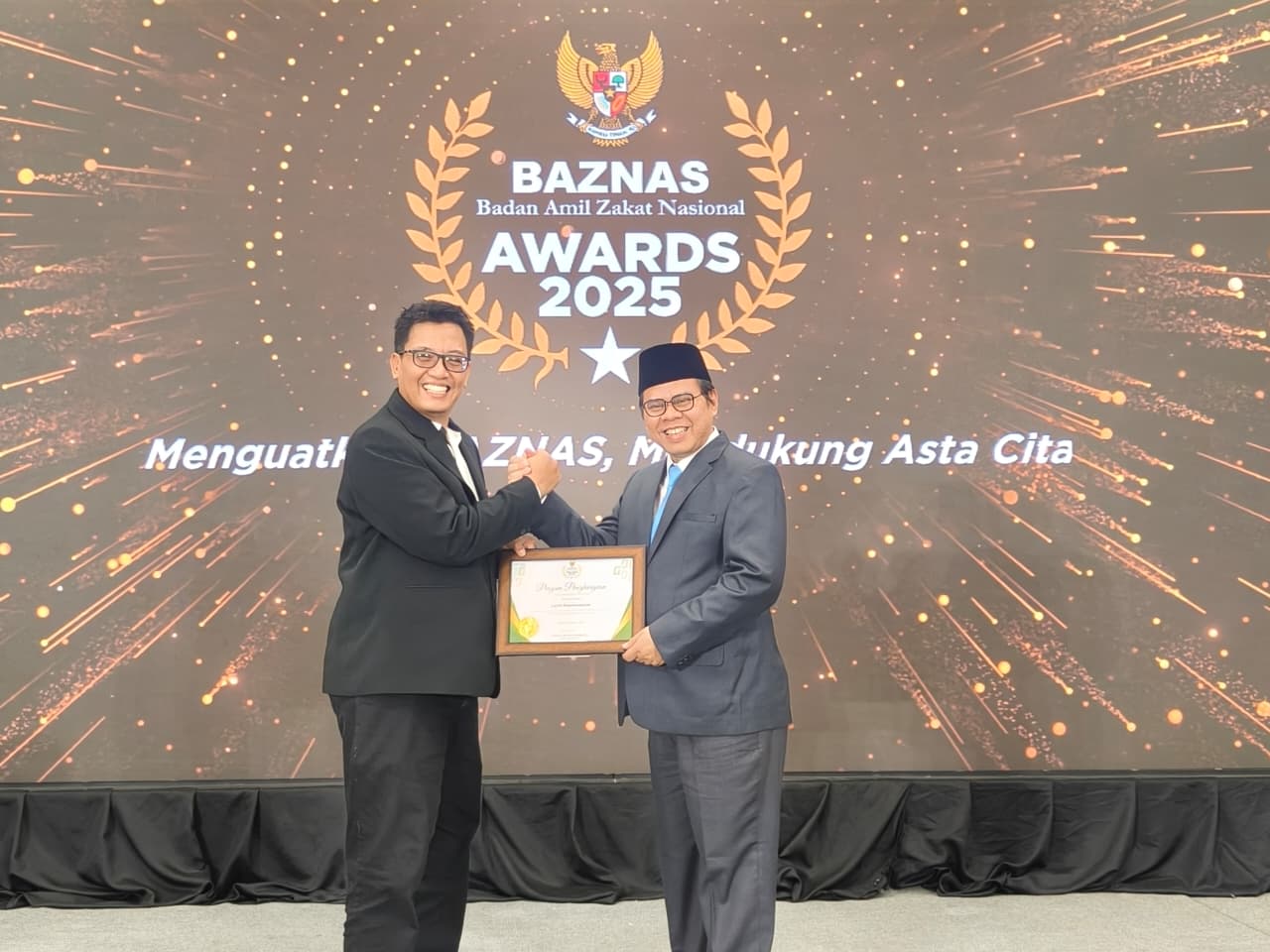 Lazismu Sabet Penghargaan LAZ Nasional Pengumpulan ZIS Terbaik di Baznas Award 2025