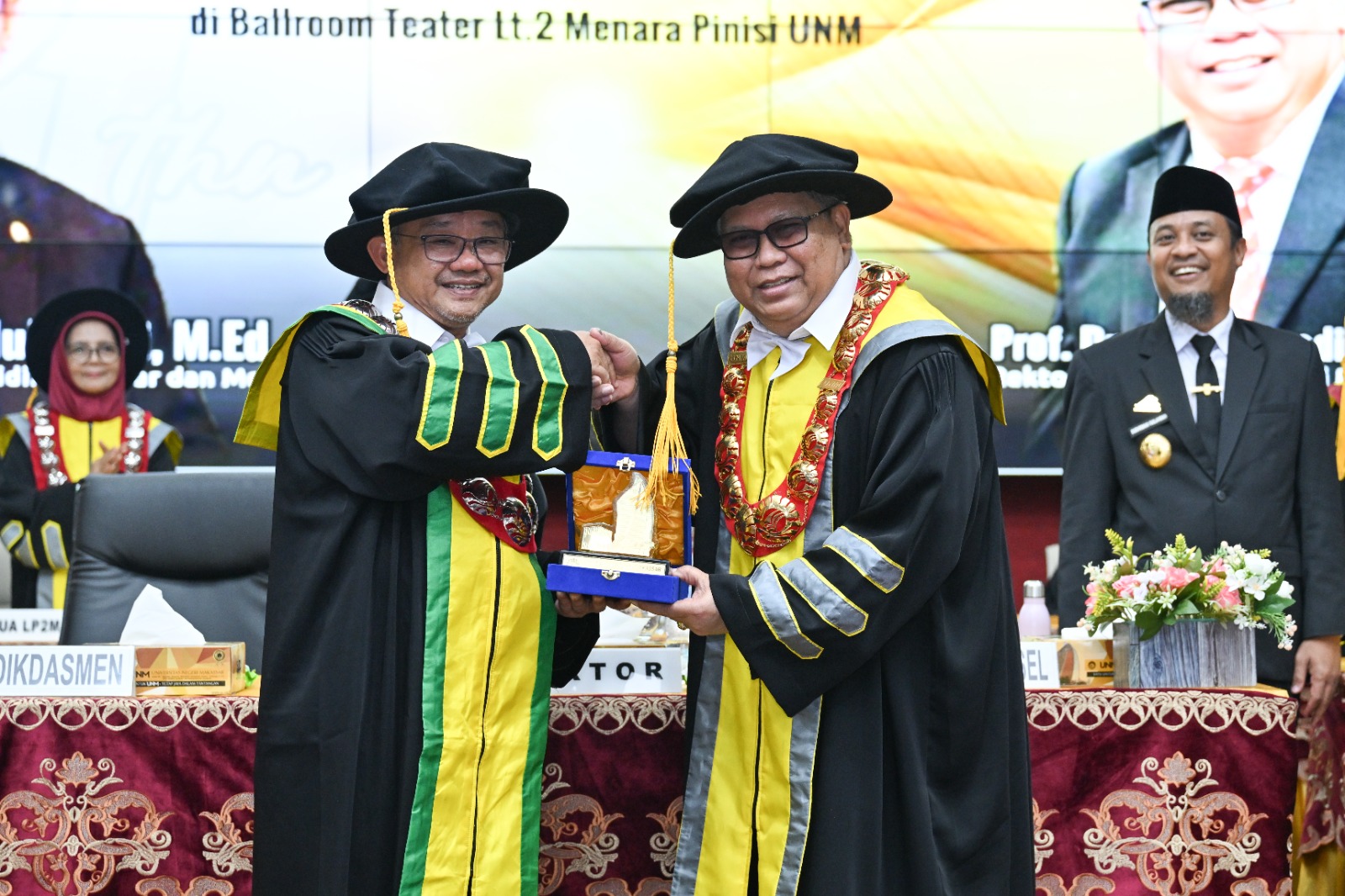 Abdul Mu’ti Raih Gelar Tokoh Pendidikan Nasional dari Forum FIP Indonesia di UNM