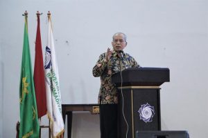 Rektor UM Bandung, Herry Suhardiyanto. (Foto: tangkapan layar Tajdid.id)