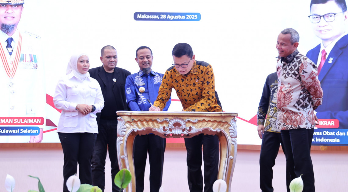 BPOM dan Pemprov Sulsel Tandatangani Hibah Lahan untuk Pendirian PoltekPOM di Maros