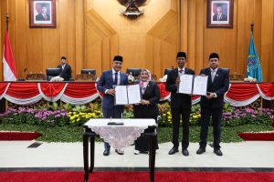 Pemkot dan DPRD Surabaya Sepakati Perubahan KUA-PPAS 2025, Eri Cahyadi: Demi Kepentingan Warga