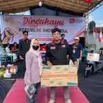 Jalan Sehat memeringati HUT ke-80 RI yang diselenggarakan sinergi KKN PMM UMM dengan masyarakat Desa Jari. (Foto: Dok./ IST)