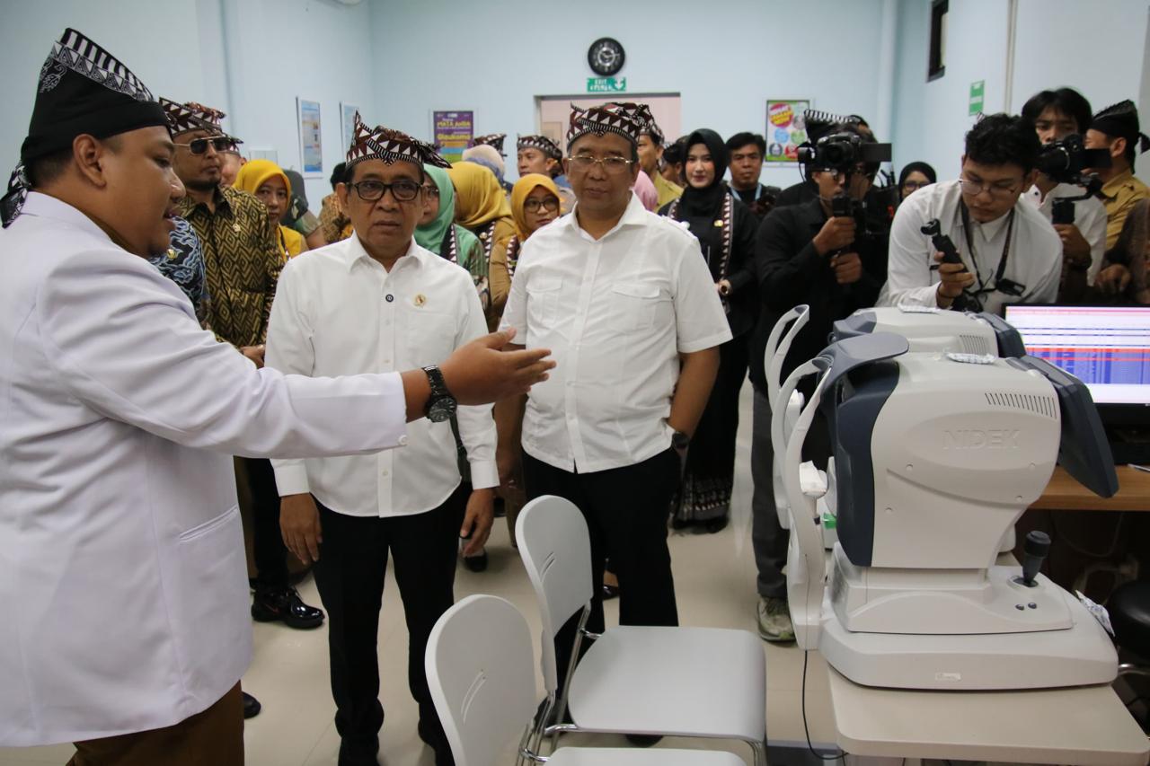Menko PMK Pratikno Bongkar Fakta RS di Bojonegoro: Dokter Spesialis Langka, Pasien Menumpuk!