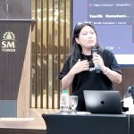 Jurnalis senior harian Kompas, Sonya Hellen Sinombor, memaparkan materinya. (Foto: Tangkapan layar/ Zaki)
