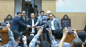 Resmi! Rusdi Masse Mappasessu Gantikan Ahmad Sahroni Jadi Wakil Ketua Komisi III DPR RI