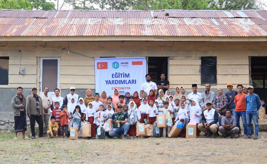 ASAR Humanity Salurkan Ratusan Paket Bantuan Pendidikan dari Turki untuk Anak Pelosok Bener Meriah