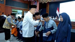 Pemkot Surabaya Gandeng Kemenag, Targetkan 5.000 Lansia Mampu Baca Al-Quran Tahun Ini