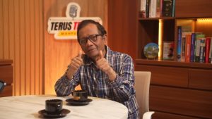 Acungkan Dua Jempol Puji Reshuffle yang Dilakukan Prabowo, Mahfud MD: Ada 3 Syarat Duduk di Kabinet