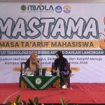 Perwakilan Dinas PPKB Lamongan, Dr Hilda, saat menjadi narasumber dalam Mastama ITBADLA 2025, Jumat (19/9/2025). (Foto: Dok. Panitia)