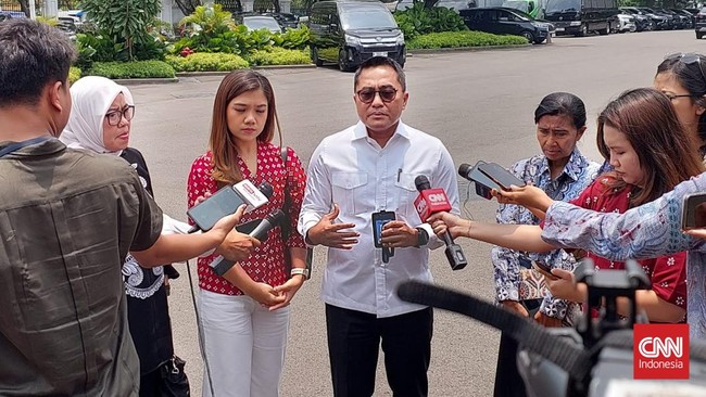 Diana Valencia Akhirnya Bisa Liputan Lagi, Istana Kembalikan Kartu Liputan Wartawan CNN Indonesia