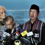 Dari kanan: Nasaruddin Umar, Lukman Hakim Saifuddin, M Quraish Shihab, Franz Magnis Suseno, saat memberikan konferensi pers usai bertemu Presiden Prabowo Subianto di Istana Kepresidenan, Jakarta, Kamis (11/9/2025). (Foto: tangkapan layar setpres)