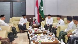 PKS Jatim Sowan Ketua PWNU, Gus Kikin Ungkap Polemik UU Pesantren