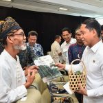 Menhut Raja Juli Antoni (kemeja putih, kanan), saat menghadiri Closing Ceremony Proyek TERRA-CF, di Jakarta, Senin (29/9/2025). (Foto: Humas Kemenhut)