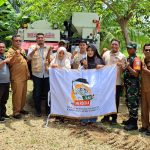 DPD Tani Merdeka Aceh Tamiang mendampingi Dinas Pertanian Kabupaten Aceh Tamiang dalam kegiatan penyaluran bantuan alat dan mesin pertanian (alsintan) kepada kelompok tani, Senin (29/9/2025). (Foto: Dok. Rizki)
