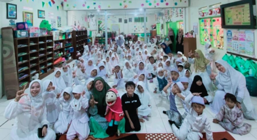 Dongeng Nabi Gerakkan Siswa TK ABA 2 Pasuruan Galang Donasi Rp 1 Juta untuk Banjir Bali