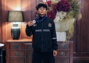 Bukan Cabor Biasa, Talenta Langka Ini Harumkan Nama Indonesia di Atas Lintasan Es