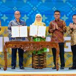 Penandatanganan MoU antara PP Aisyiyah dan Kementerian UMKM di Spotorium UMY, Senin (20/10/2025). (Foto: Suara Aisyiyah)