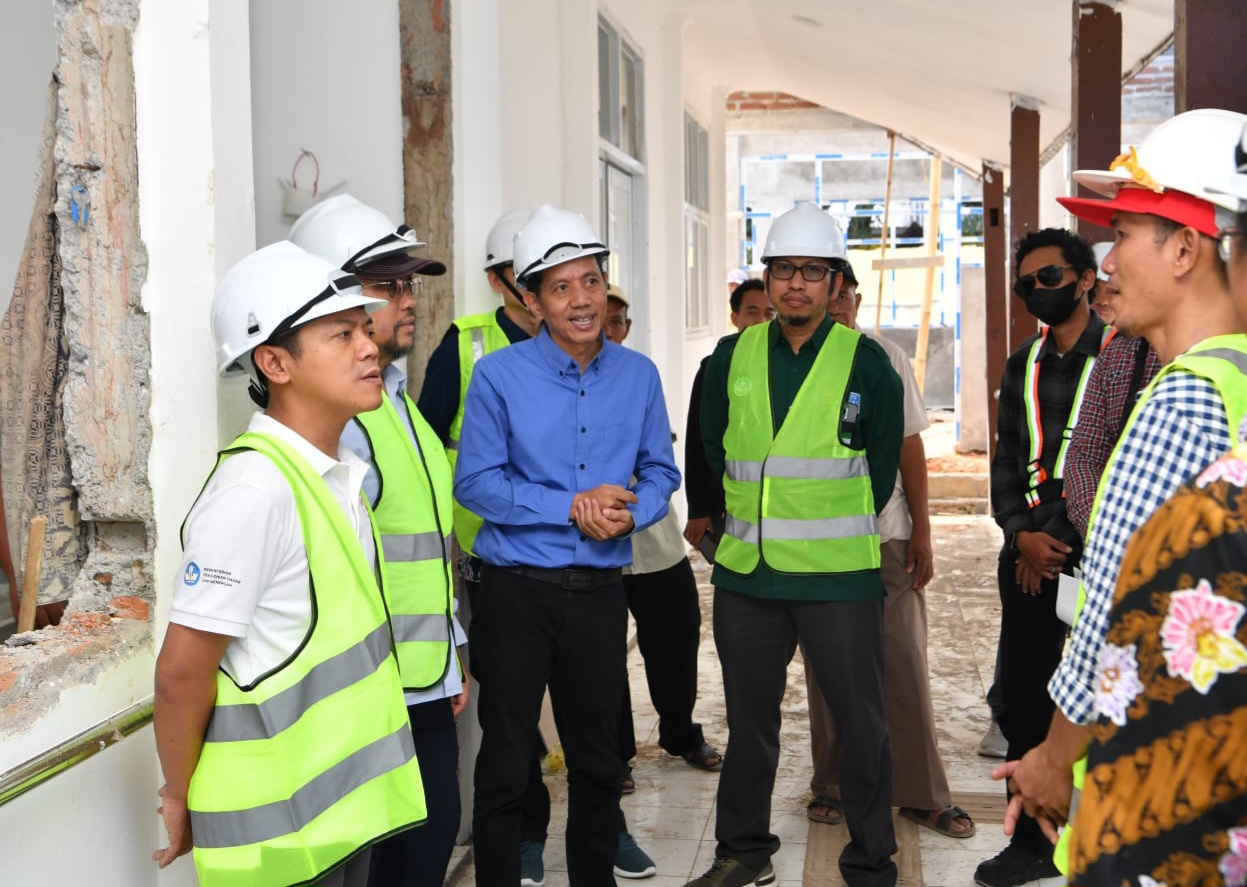 Wamendikdasmen Fajar: Program Revitalisasi Sekolah Bukti Keseriusan Pemerintah Benahi Pendidikan