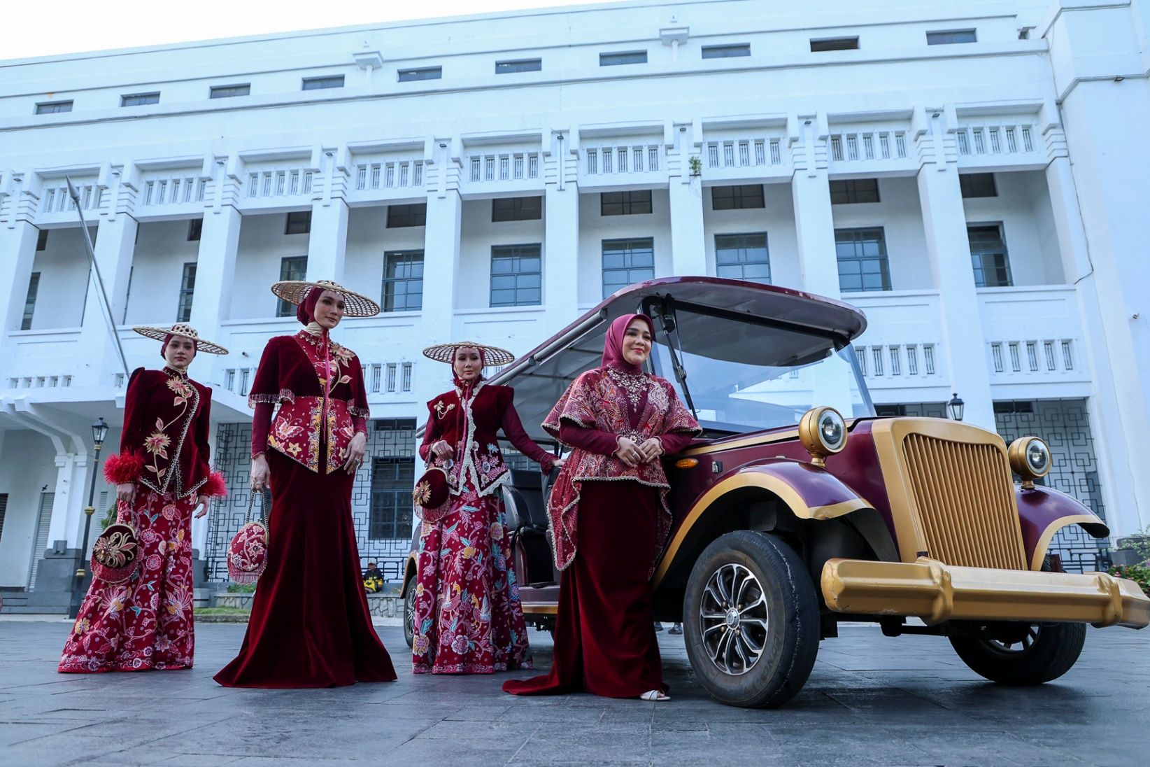 Batik Surabaya Tampil di Panggung Modest Fashion Internasional