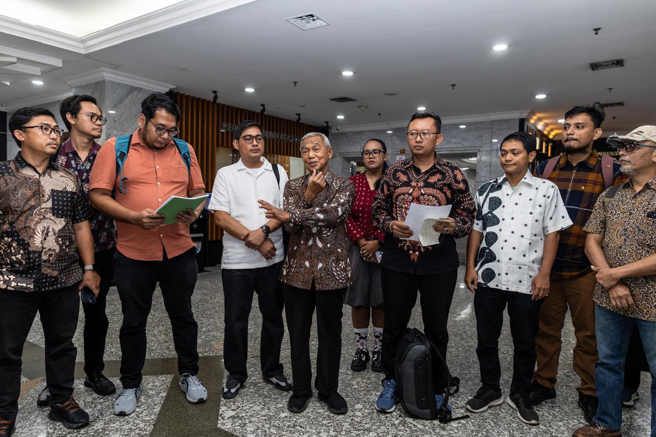 Menguji PSN dalam UU Cipta Kerja, Busyro Muqoddas Berharap Hakim MK Dapat Petunjuk dari Yang Maha Kuasa