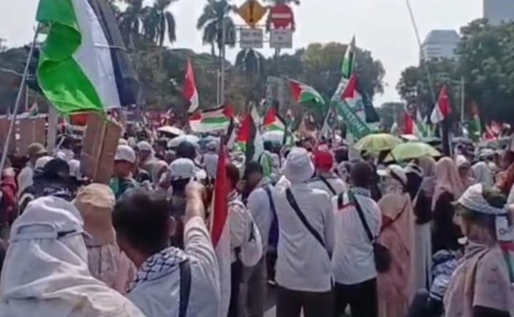 Ribuan Orang dari Berbagai Elemen Masyarakat Bacakan 11 Poin Deklarasi Lawan Genosida di Jakarta