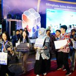 Para juara OSN 2025 di UMM usai seremoni pengalungan medali dan penutupan, Sabtu (11/10/2025). (Foto: Dok. UMM)