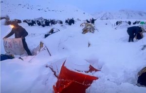 Badai Salju Ekstrem, Kemlu Imbau WNI Batalkan Pendakian ke Gunung Everest