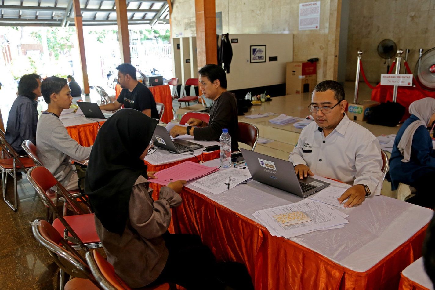 Pemkot Surabaya Gandakan Beasiswa Kuliah hingga 24.000 Mahasiswa pada 2026, Siapkan Rp192,8 Miliar