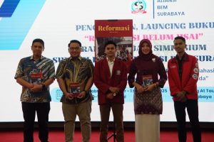 Aliansi BEM se-Surabaya Tegaskan Semangat Reformasi Belum Usai melalui Peluncuran Buku