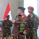 Mendikdasmen Abdul Mu'ti saat menyampaikan amanatnya dalam Semarak Milad ke-113 Muhammadiyah sekaligus peresmian tiga fasilitas gedung baru di lingkungan PCM Sidoarjo, Sabtu (29/11/2025). (Foto: Ubay NA/ IST)