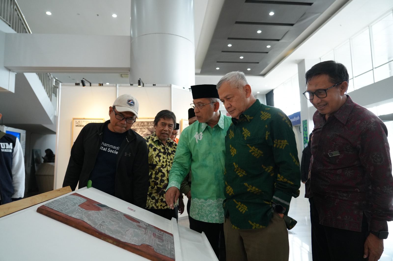 Milad ke-113 Muhammadiyah Resmi Dibuka di UMB Bandung, Hadirkan Expo Museum dan Inovasi PTMA