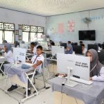 Hari Pertama TKA 2025: Diwarnai Insiden Live Streaming, DPR Soroti Aturan Wajib SNBP