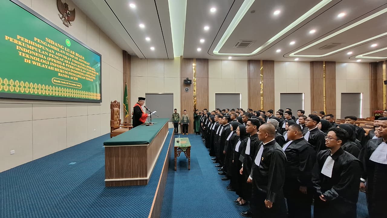 71 Advokat Diambil Sumpah, KPT Banda Aceh: Jaga Wibawa yang Ada pada Jabatan Anda!
