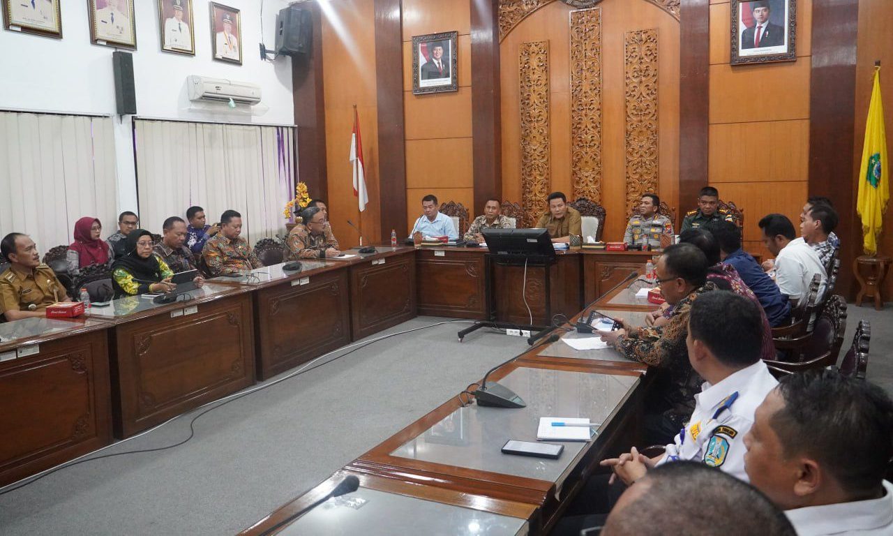 Subandi Harap Jalan Tiga Perumahan Mutiara dan Dua Desa di Sidoarjo Terintegrasi, Beri Waktu Sepekan untuk Musyawarah Soal Tembok Pembatas