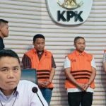 KPK Geledah Rumah Dinas Gubernur Riau Usai Tetapkan Abdul Wahid Tersangka Pemerasan