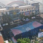 Upacara peringatan Hari Guru Nasional (HGN) 2025 di lapangan basket Smamda Sidoarjo, Selasa (25/11/2025). (Foto: Arif/ IST)