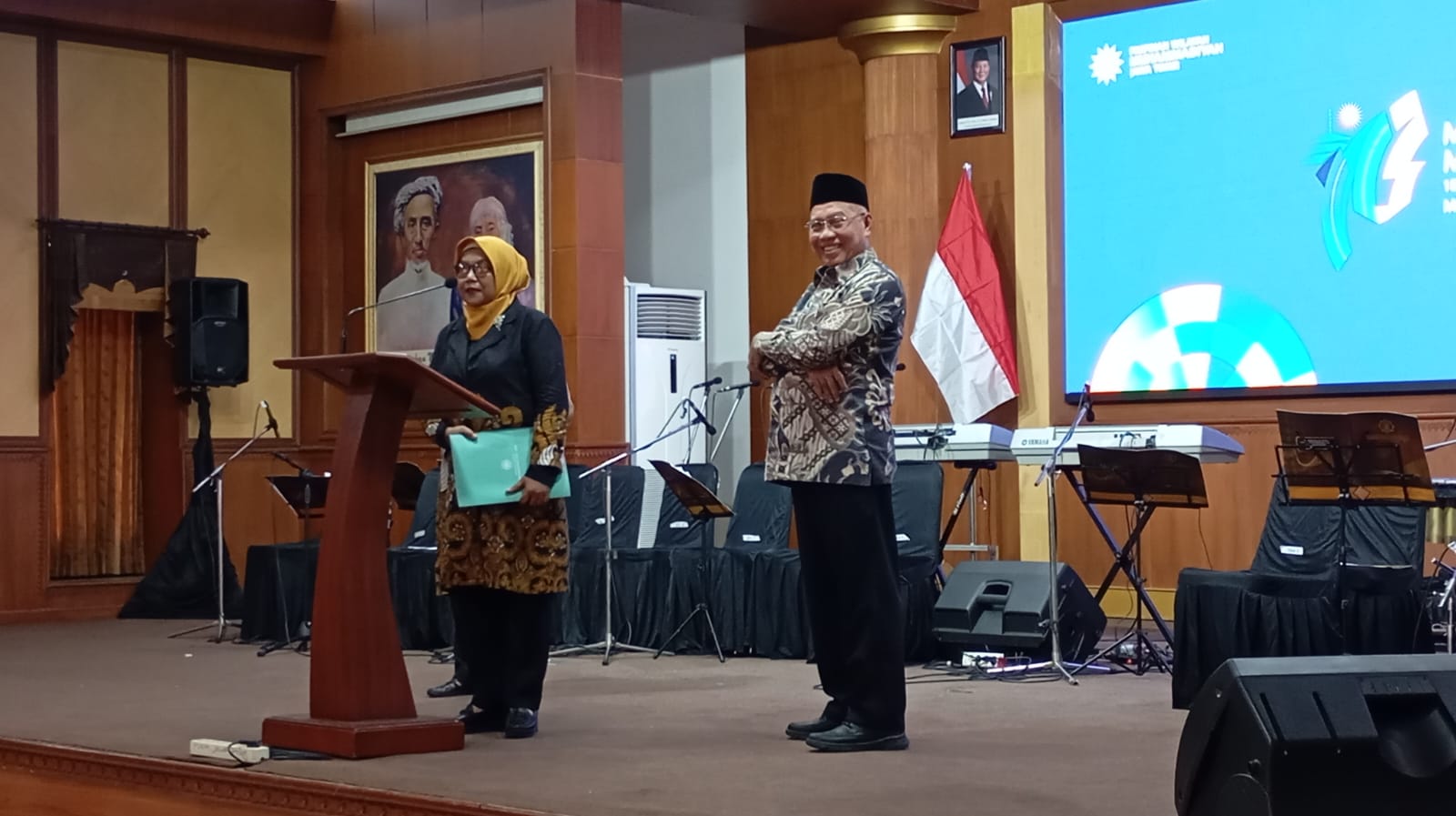 Milad ke-113 Muhammadiyah Jatim Beri Penghargaan dan Santunan untuk Keluarga Marsinah, Bakal Dipakai Bangun Musala